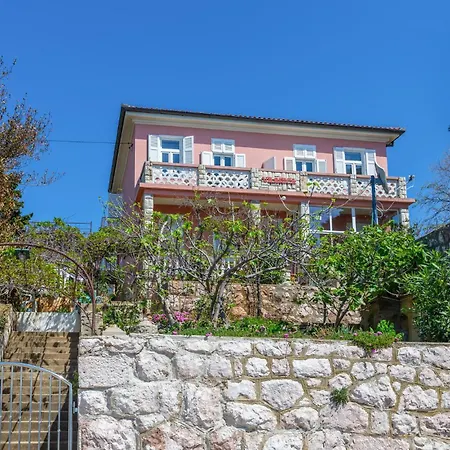 2 Bedroom Cozy In Apartament *