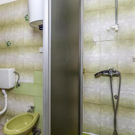 Apartmán 2 Bedroom Cozy In Novi Vinodolski